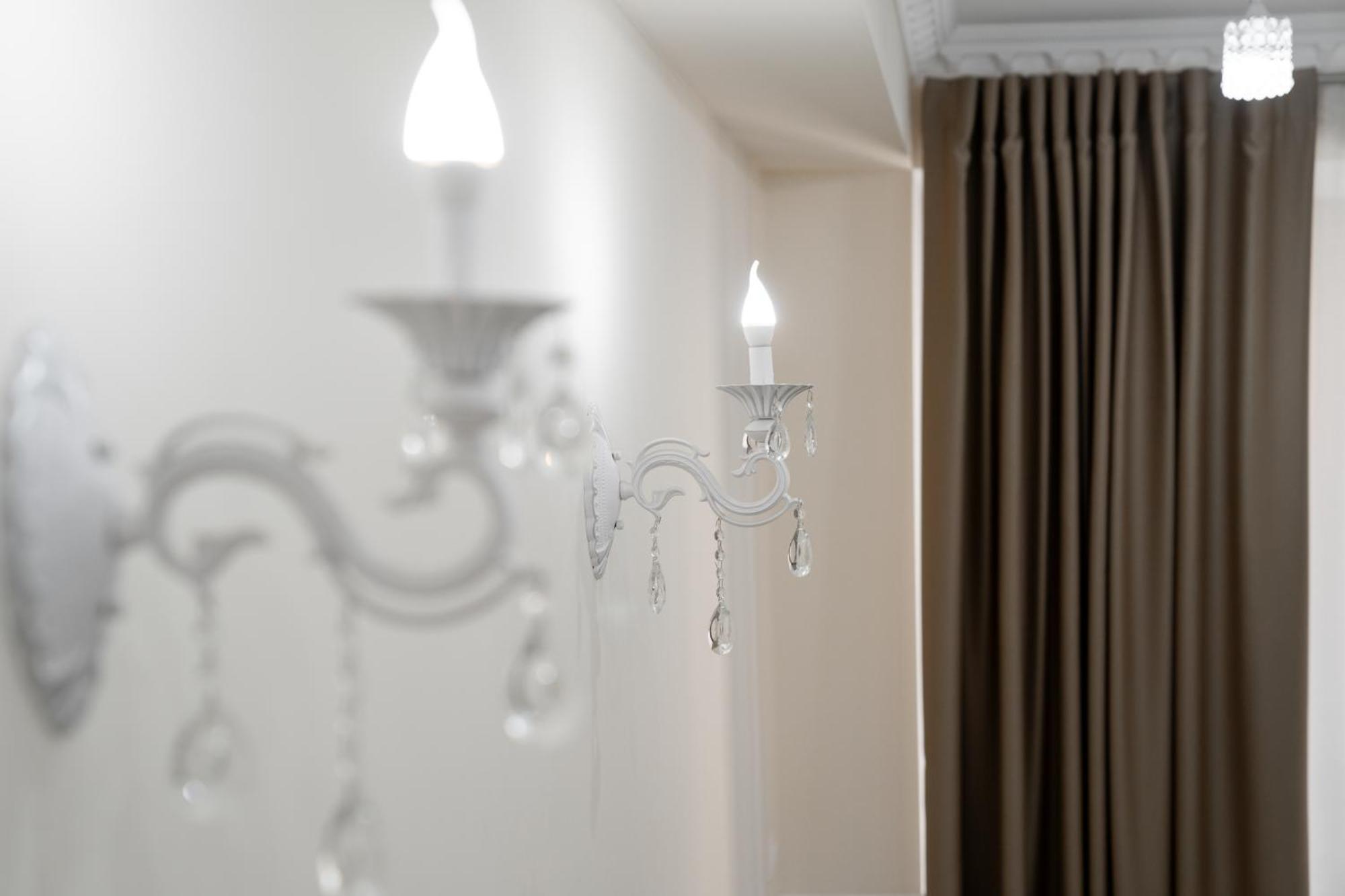 Business Class Apartments In The City Center Кишинів Екстер'єр фото