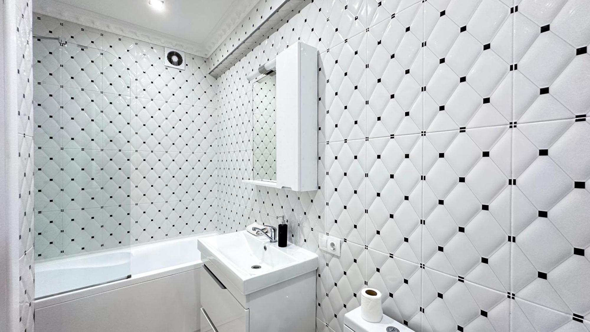 Business Class Apartments In The City Center Кишинів Екстер'єр фото