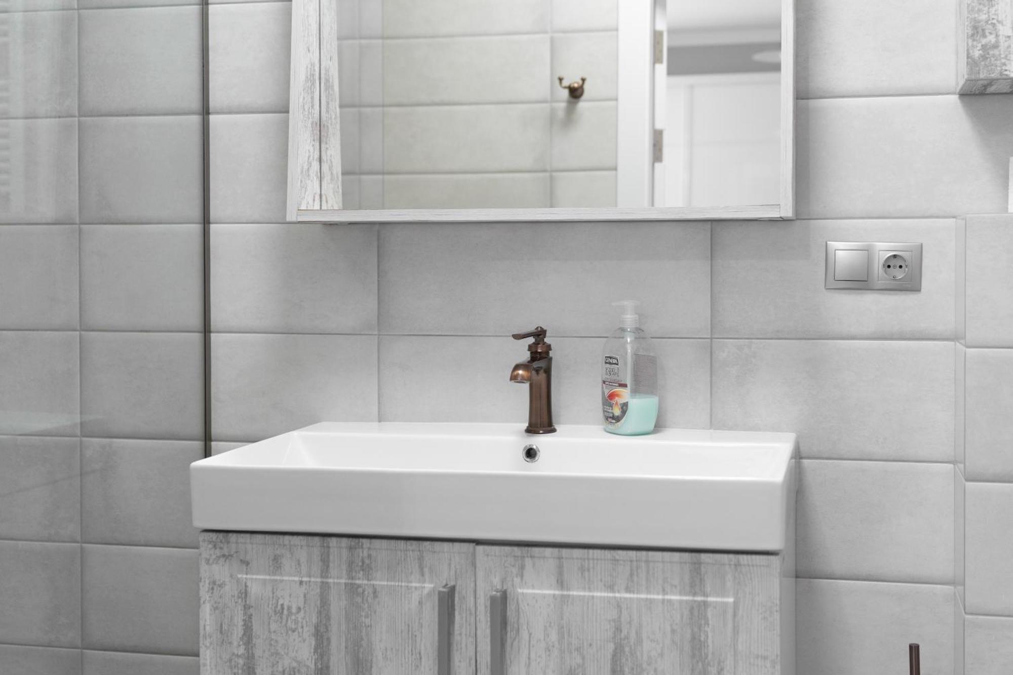 Business Class Apartments In The City Center Кишинів Екстер'єр фото