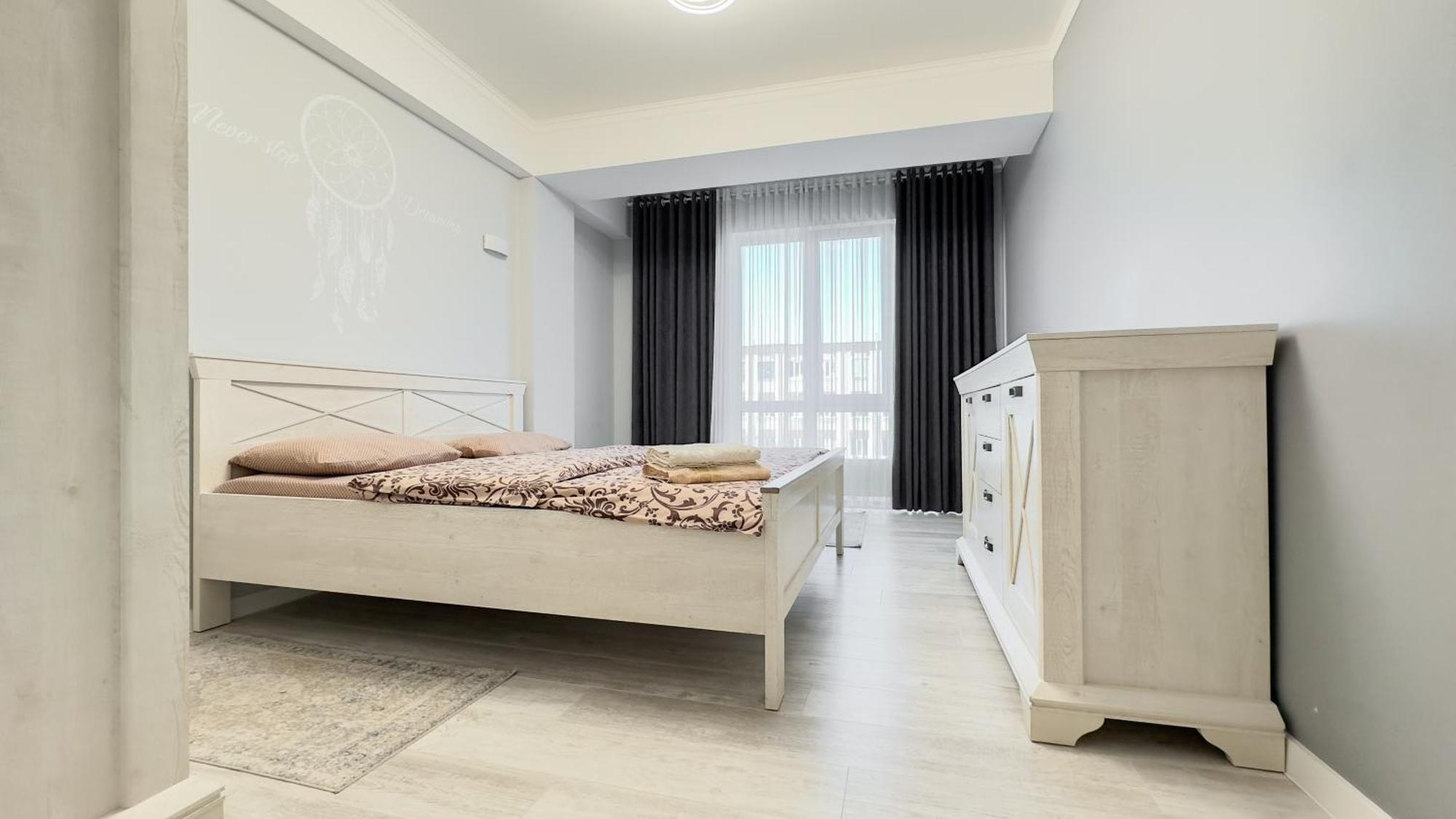 Business Class Apartments In The City Center Кишинів Екстер'єр фото