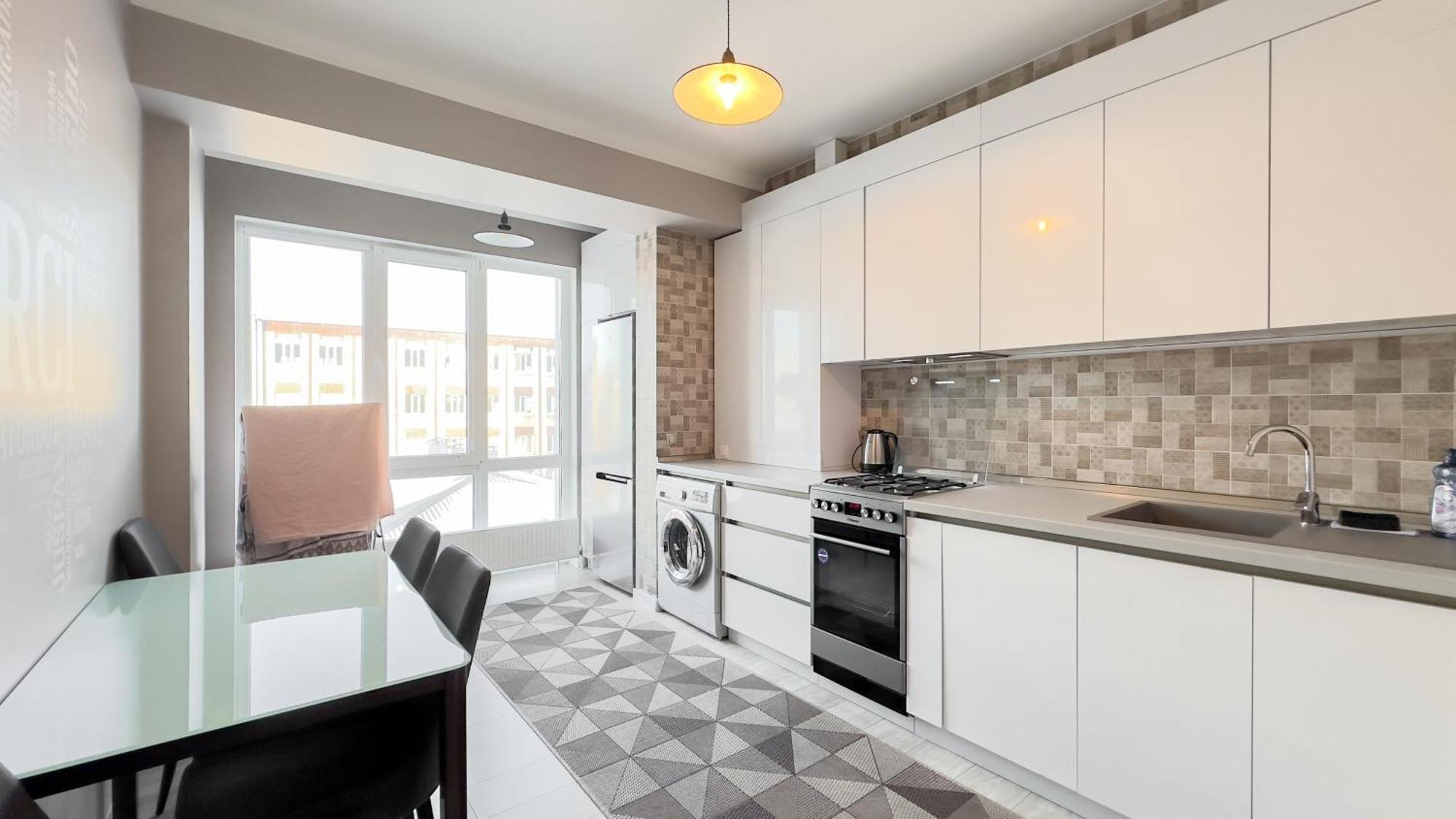 Business Class Apartments In The City Center Кишинів Екстер'єр фото