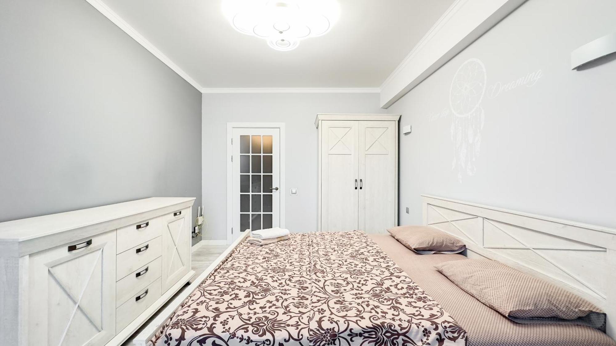 Business Class Apartments In The City Center Кишинів Екстер'єр фото