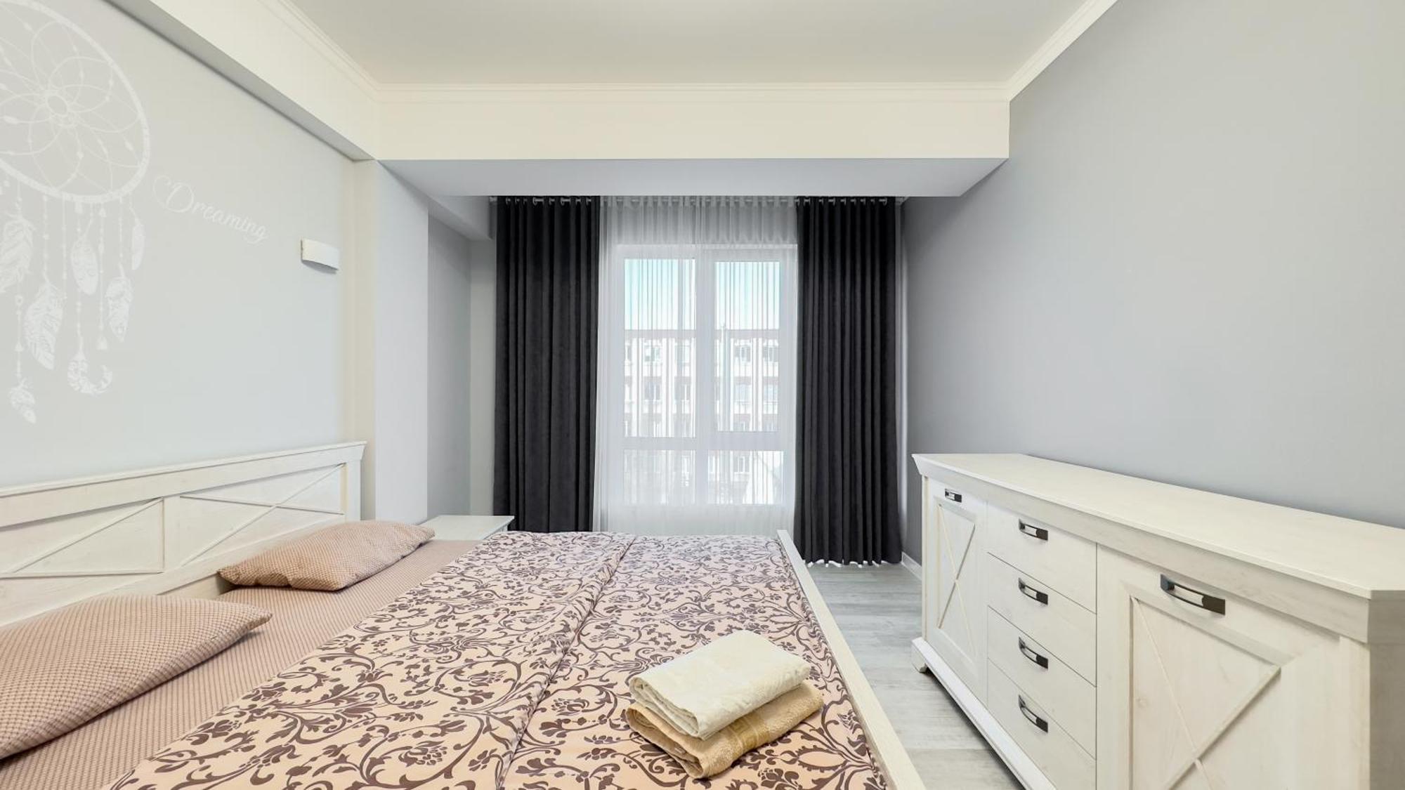 Business Class Apartments In The City Center Кишинів Екстер'єр фото